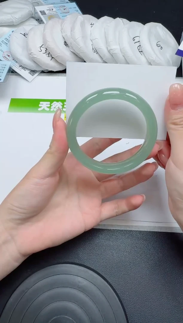 未镶嵌手镯石英质玉020-5657