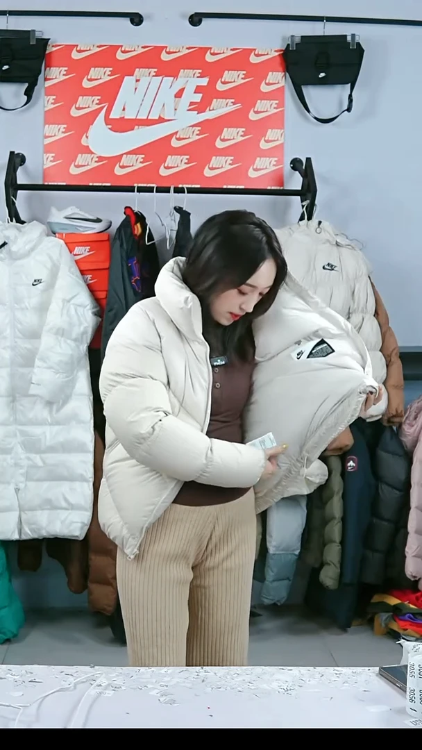 3094闪购编码运动衣以直播间过款为准尺码S