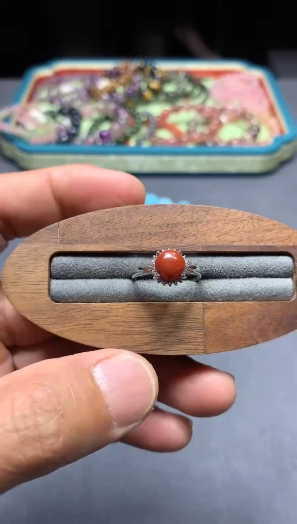 南红玛瑙未镶嵌戒指W10（随机性发货只发一单）