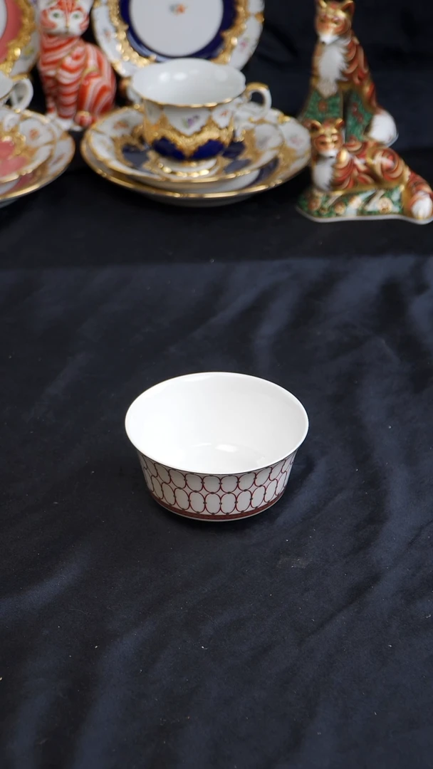 骨瓷婷婷中古器物如图所示122