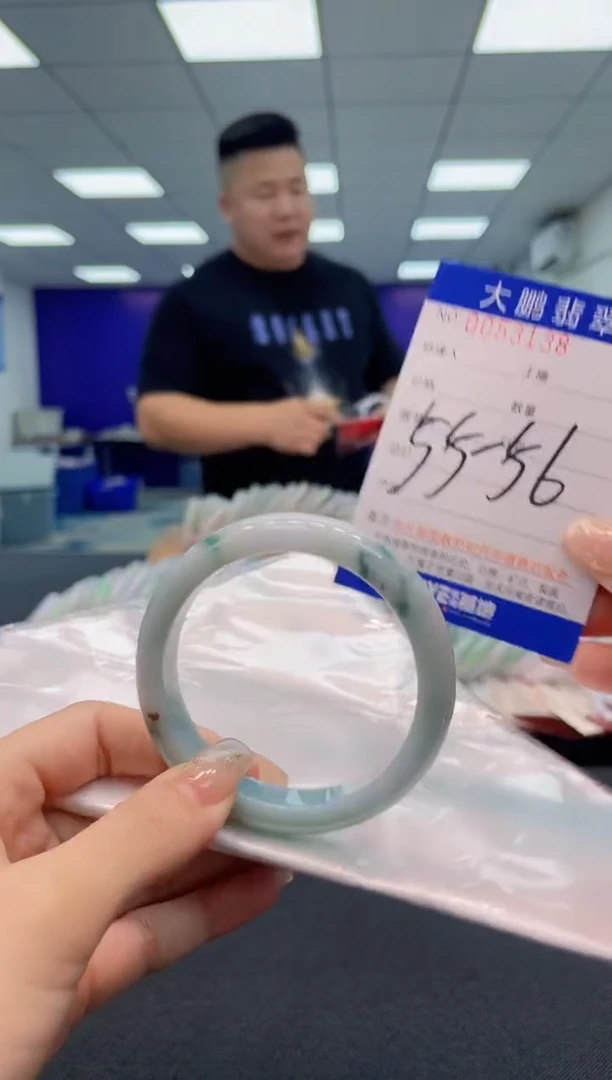 【闪购商品】翡翠手镯未镶嵌AAAAAAAAAA