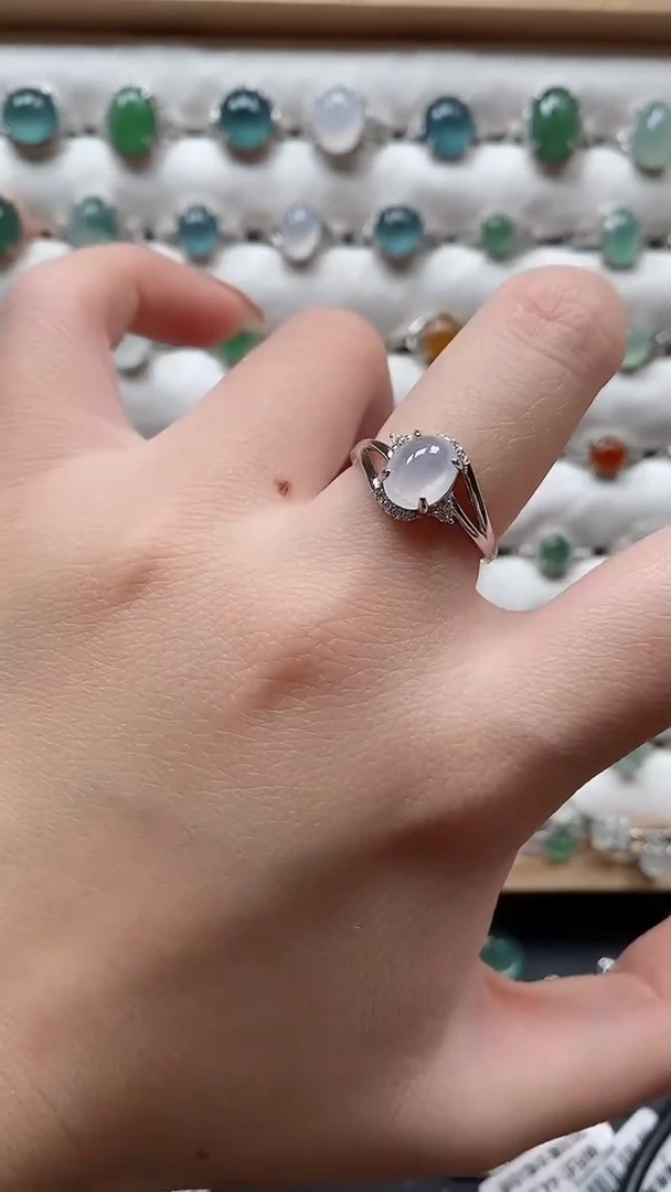 【闪购商品】翡翠戒指银S925镶嵌一物一证一礼盒