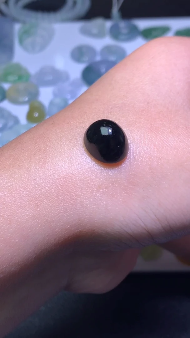 未镶嵌定制翡翠哈*毛货