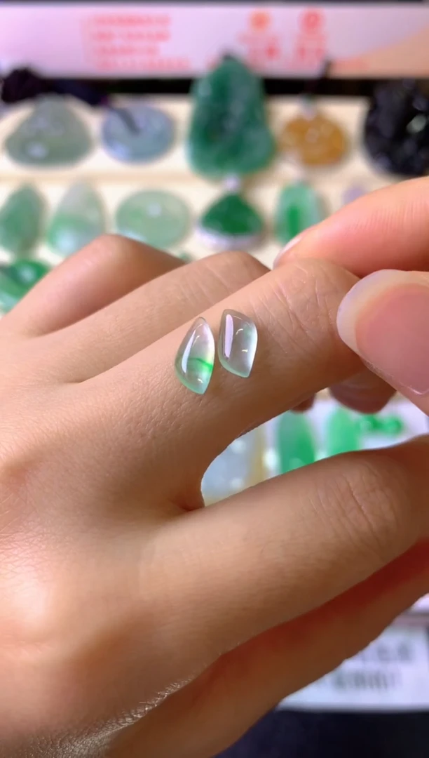 未镶嵌定制翡翠琴裸玉（客户意向镶嵌）