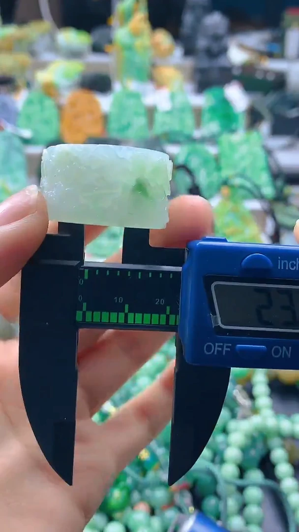 颈饰未镶嵌翡翠天然缅甸a货翡翠23.3