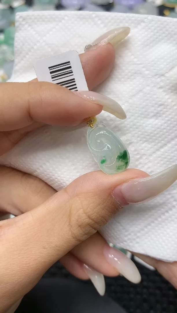 颈饰18K金镶嵌翡翠11111111111