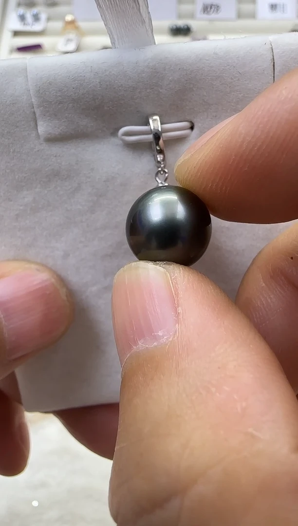 18K金镶嵌海水珍珠吊坠(不含链)大溪地吊坠11-12mm