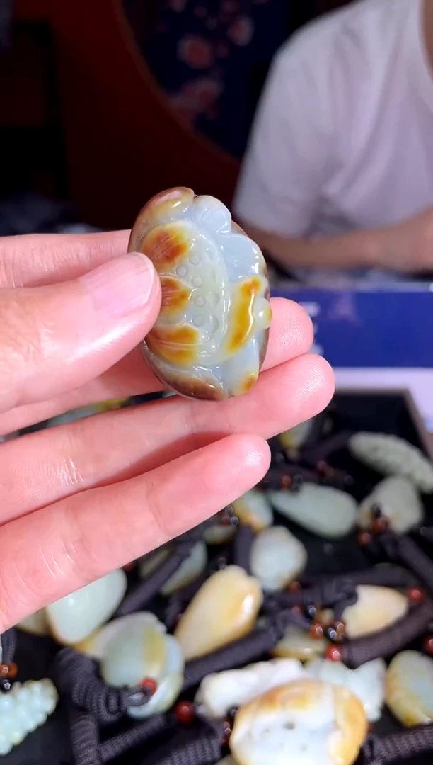 和田玉未镶嵌挂件1