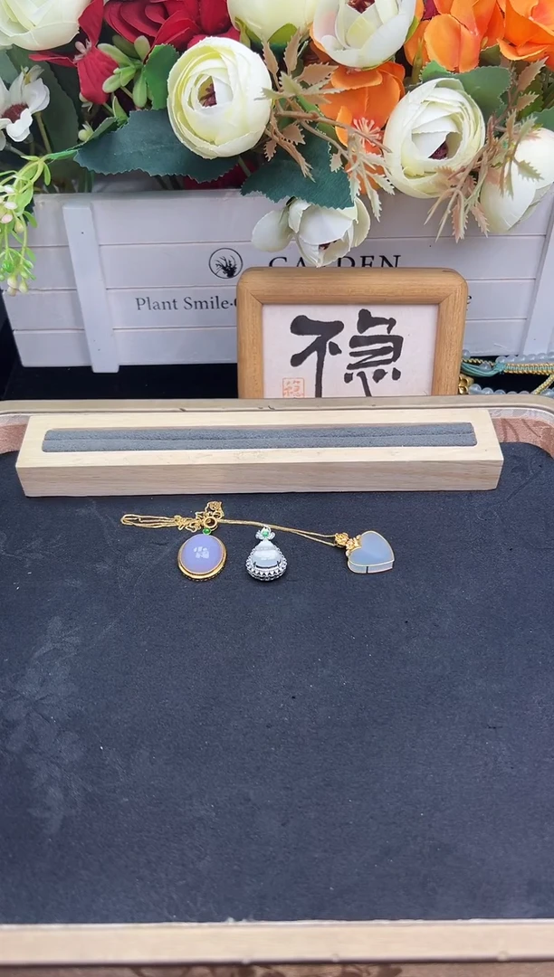 吊坠(不含链)18K金镶嵌翡翠勿拍