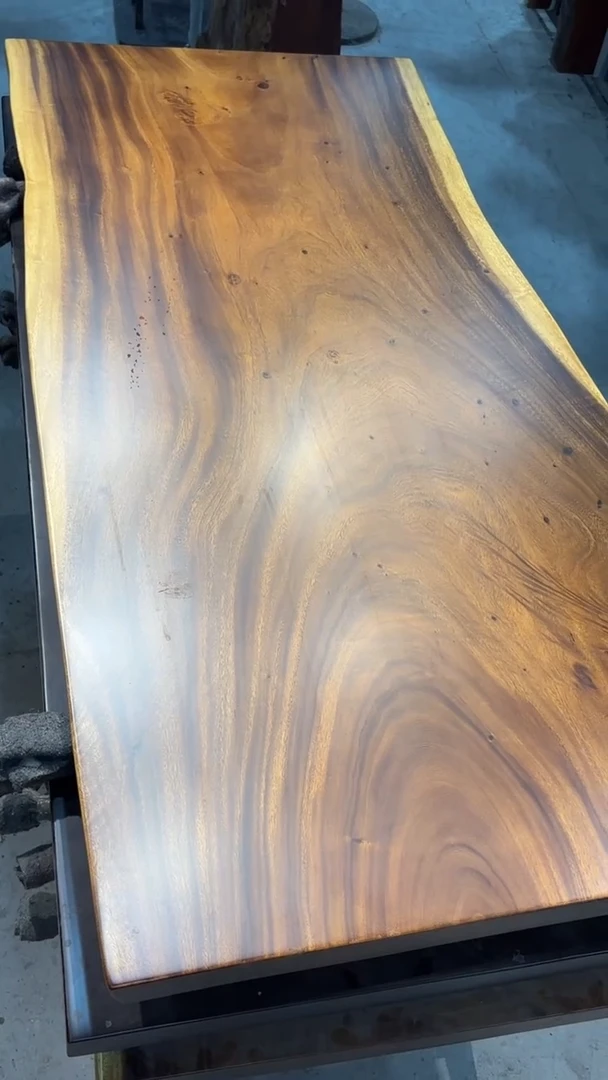 玉胡桃木190*87.6*6微瑕疵