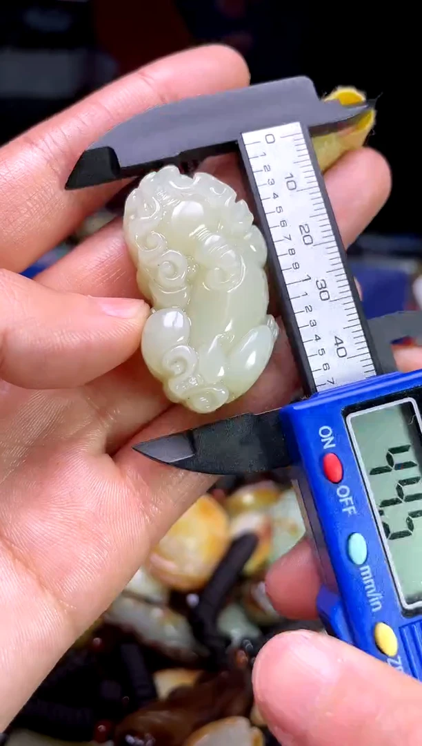 【闪购商品】和田玉颈饰未镶嵌1