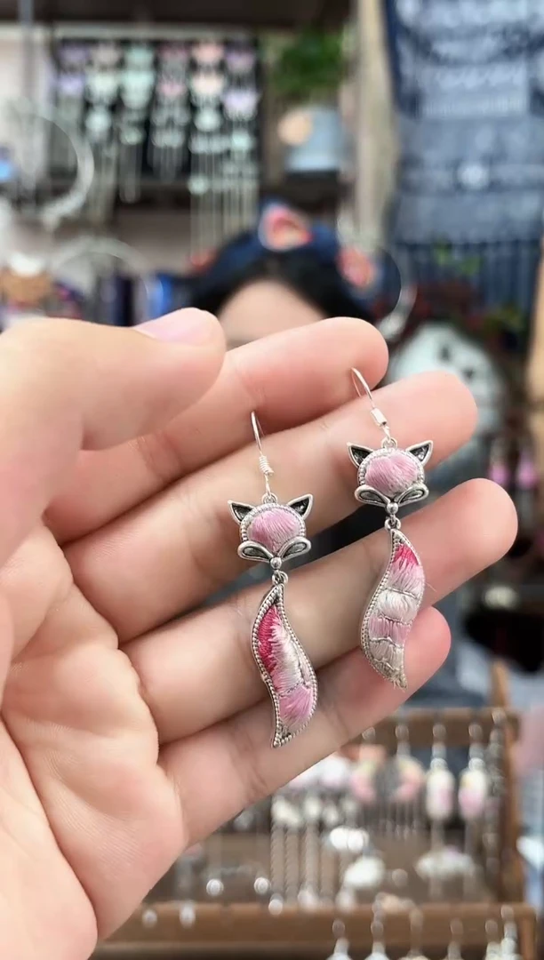 织绣民族风非遗老绣饰品249