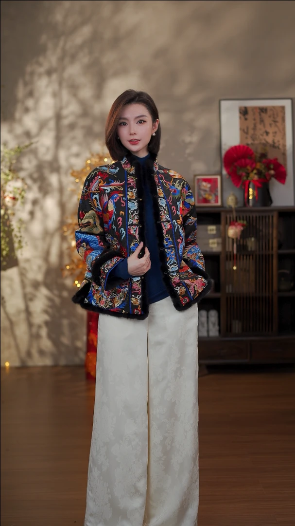 GONG QUE【龙跃凤鸣】新中式秋冬款重工苗绣夹棉拼貂毛外套 242557