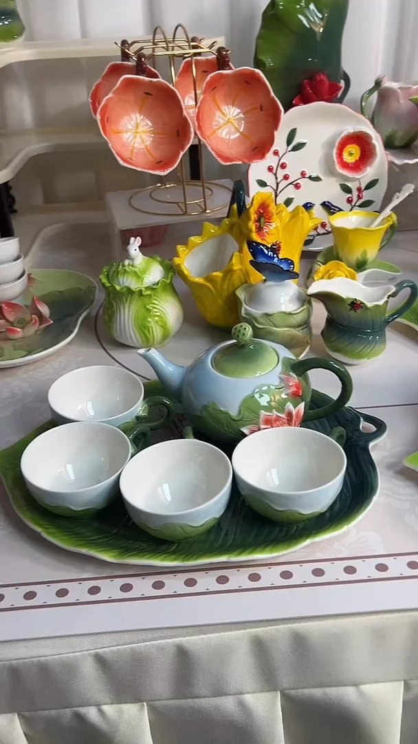 瓷莲花茶壶莲蓬茶盖＋莲花带莲蓬手柄茶杯【4个】＋1叶子托盘