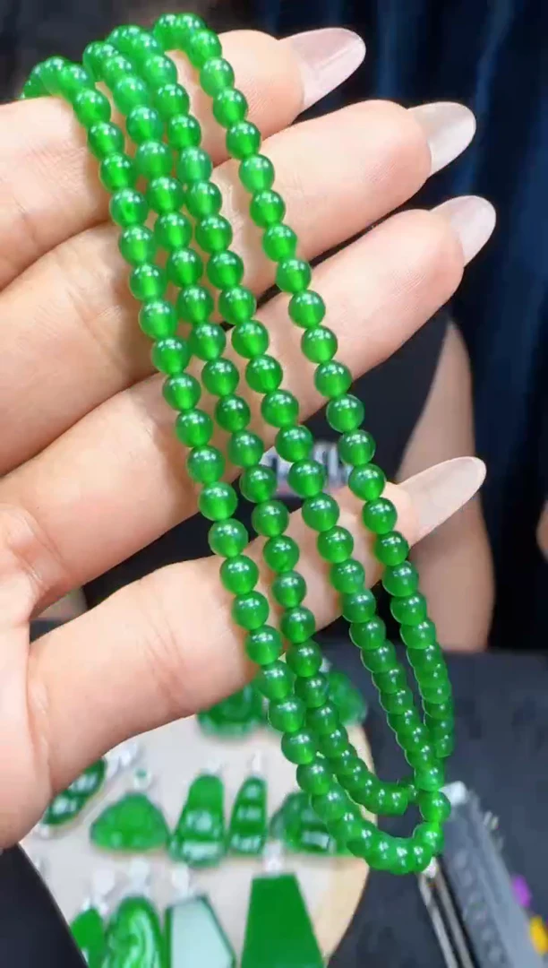 未镶嵌定制翡翠翡翠珠链300