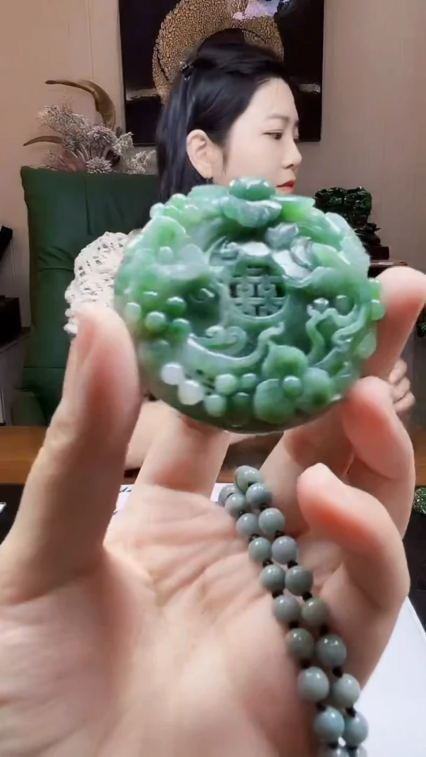 未镶嵌定制翡翠吊坠190