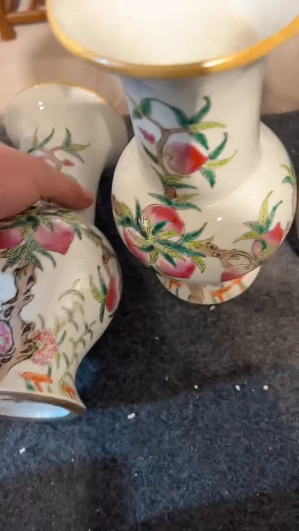 摆件瓷摆件瓷摆件桃子花菇