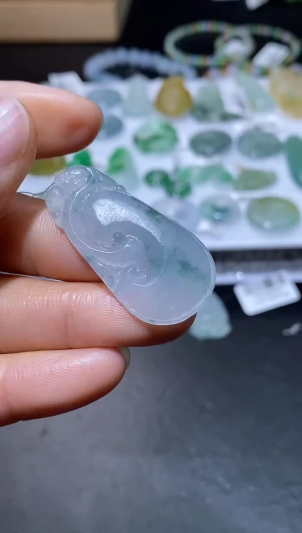 【闪购商品】定制翡翠未镶嵌翡翠毛货~