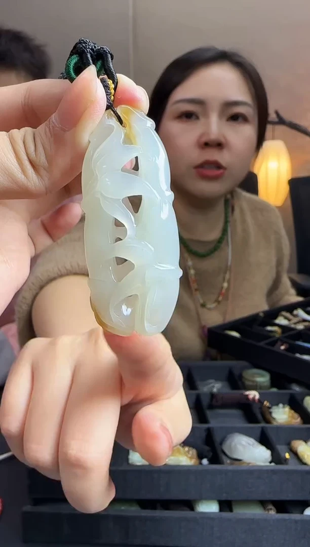 吊坠(不含链)未镶嵌和田玉JJD1221097多样性发一