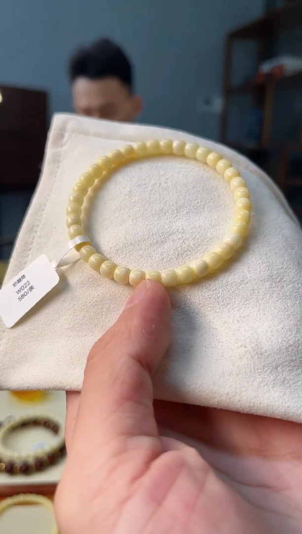 未镶嵌琥珀裸石琥珀蜜蜡W022