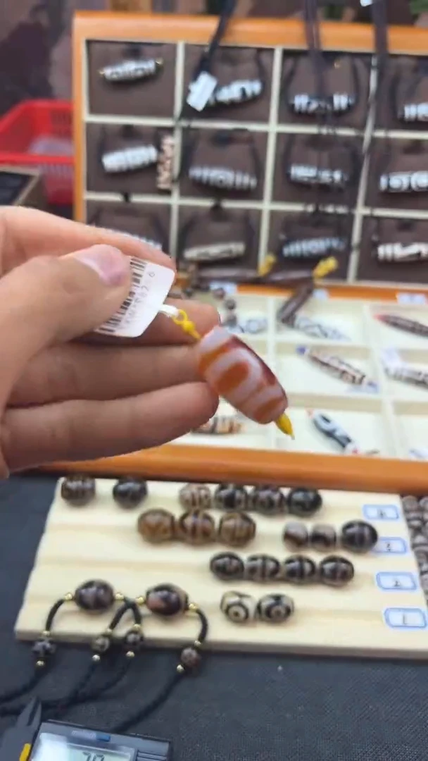 未镶嵌颈饰玛瑙/玉髓（覆膜）50.