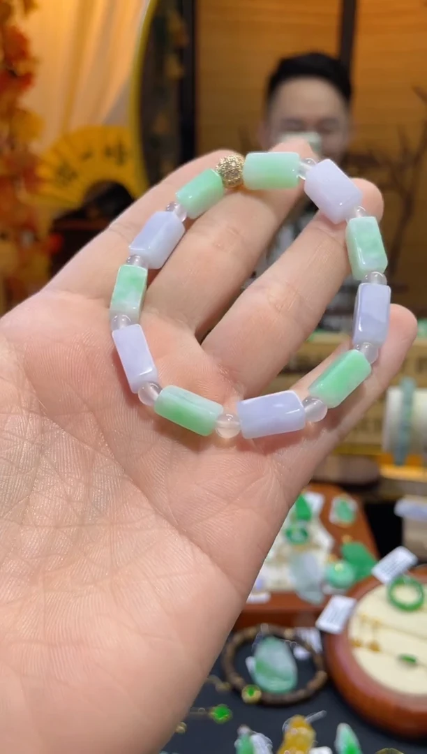 翡翠未镶嵌颈饰手串
