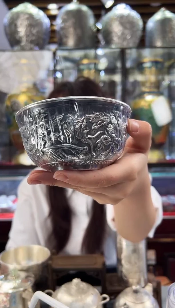 999 手工做旧花开富贵碗 约133克