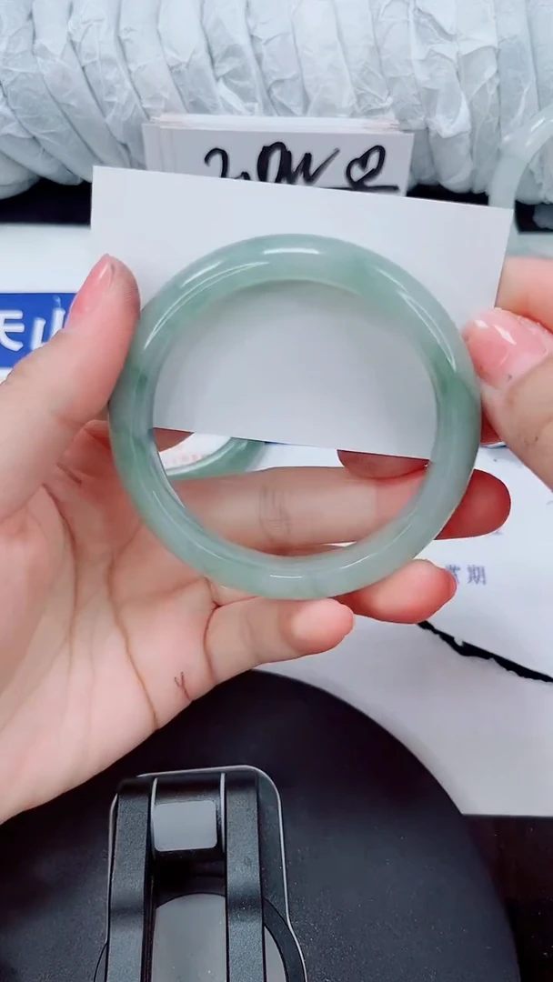 未镶嵌手镯石英质玉252-55/56