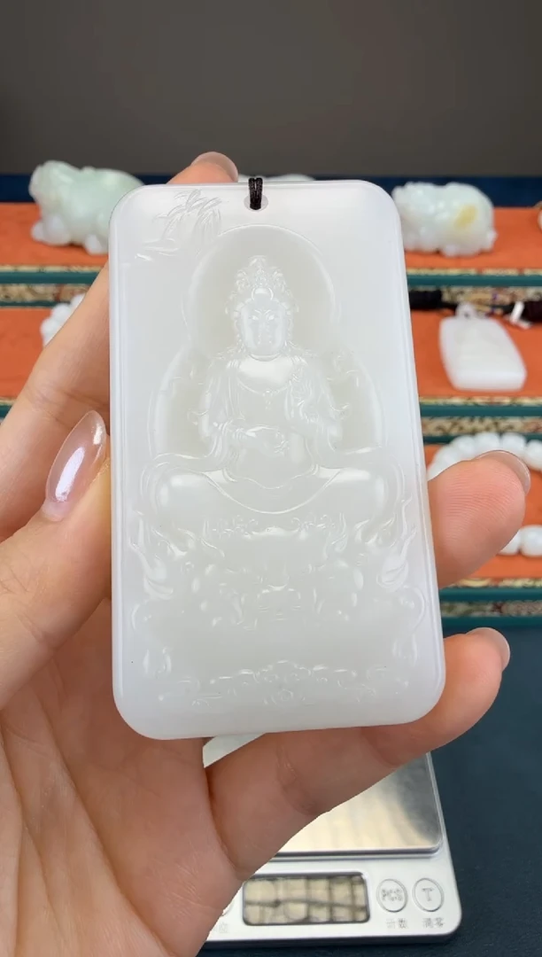颈饰未镶嵌和田玉1