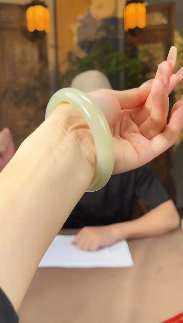 和田玉未镶嵌颈饰S385