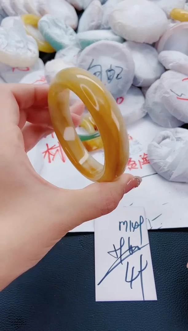 石英质玉手镯未镶嵌M149-60-59