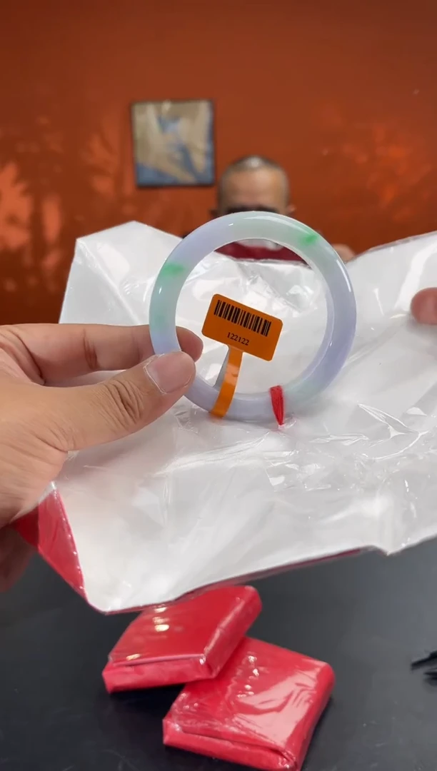 未镶嵌手镯翡翠3