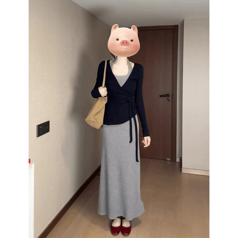 法式V领收腰针织衫挂脖连衣裙套装女春季新款温柔气质时尚两件套