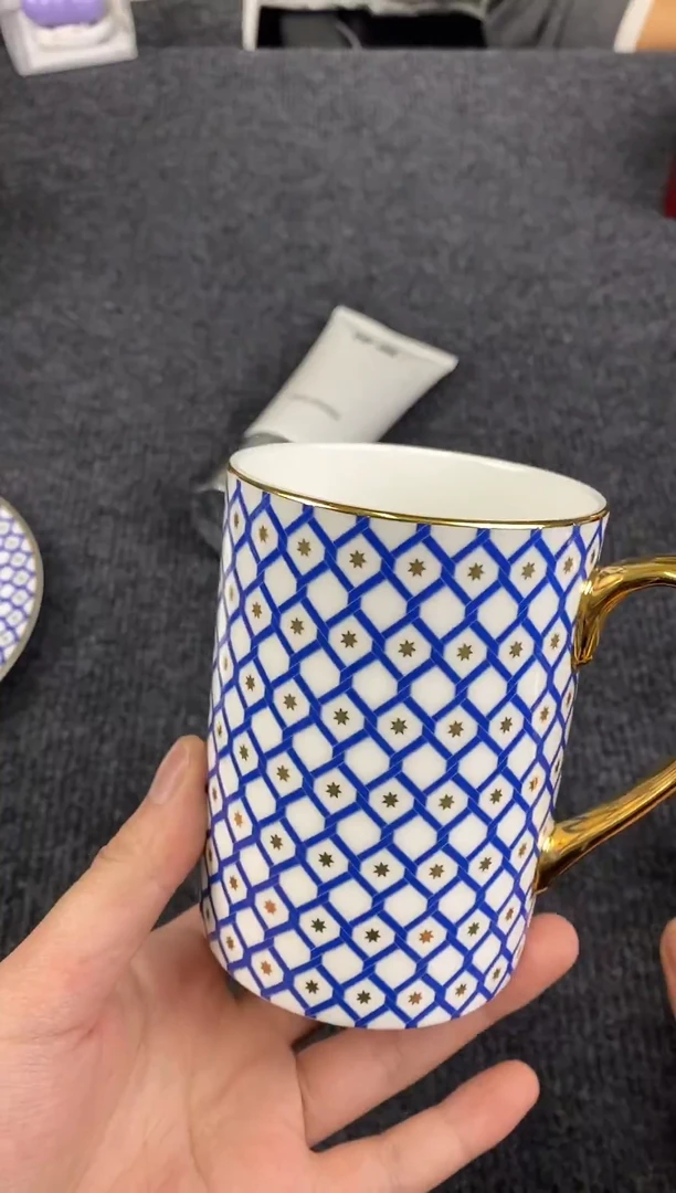 瓷片手工商品，没有品牌