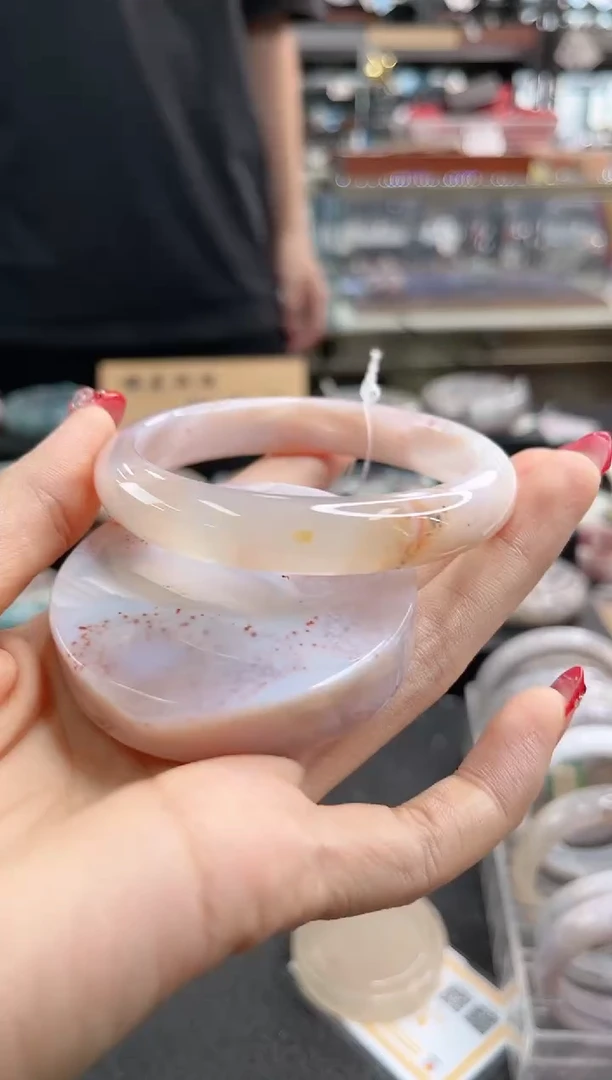 未镶嵌手镯石英质玉59圈口（不退不换）1541456