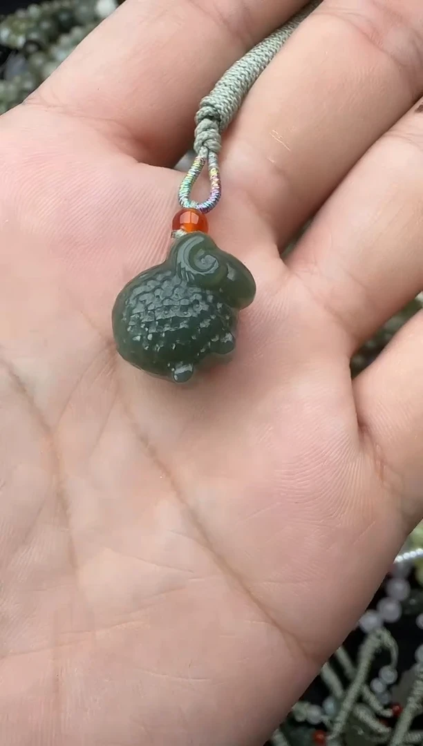 颈饰未镶嵌和田玉拍一发一