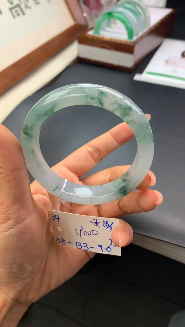 【闪购商品】翡翠手镯未镶嵌手镯