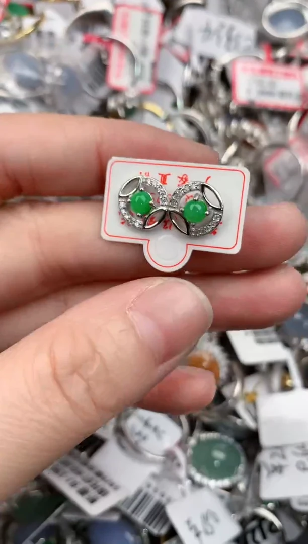 银S925镶嵌戒指翡翠666      1