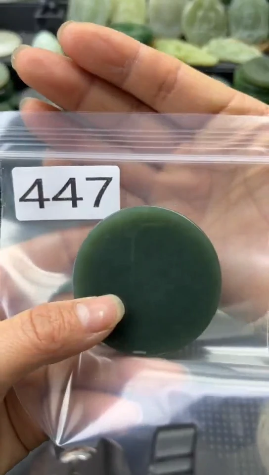 未镶嵌和田玉珠宝半成品镯芯