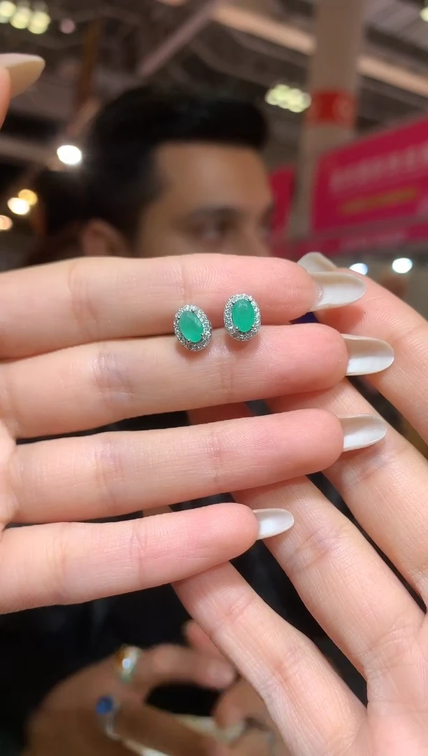 银S925镶嵌耳饰祖母绿【宝石世家严选】