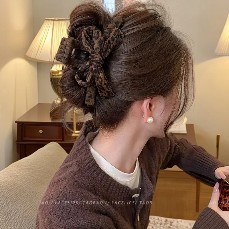 秋冬豹纹蝴蝶结抓夹鲨鱼夹气质复古脑勺发夹百搭时尚网红法式