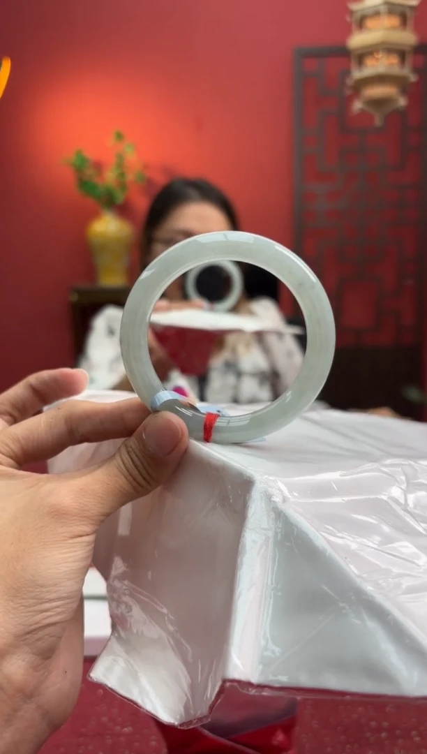 未镶嵌手镯（圆镯）翡翠翡翠手镯5