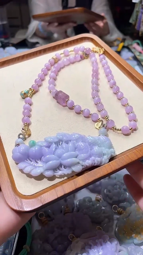 【闪购商品】翡翠颈饰未镶嵌吊坠