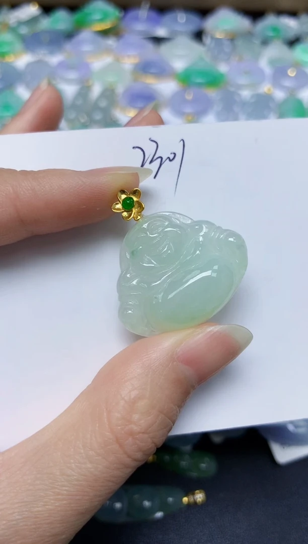 翡翠未镶嵌颈饰 天然缅甸翡翠A货