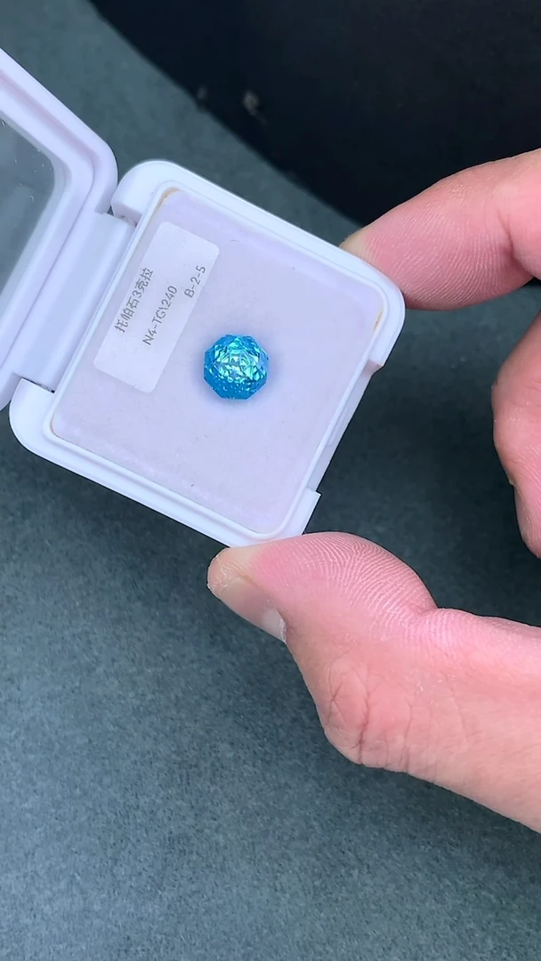 托帕石裸石3克拉