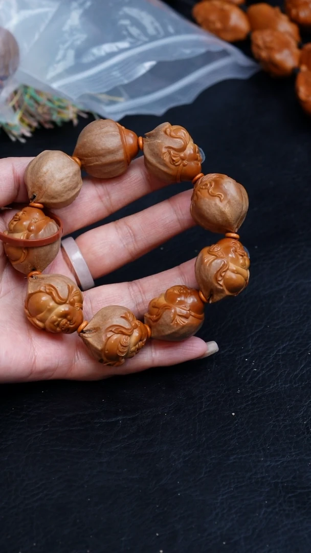 【闪购商品】橄榄核手串/手链24原皮八宝弥勒