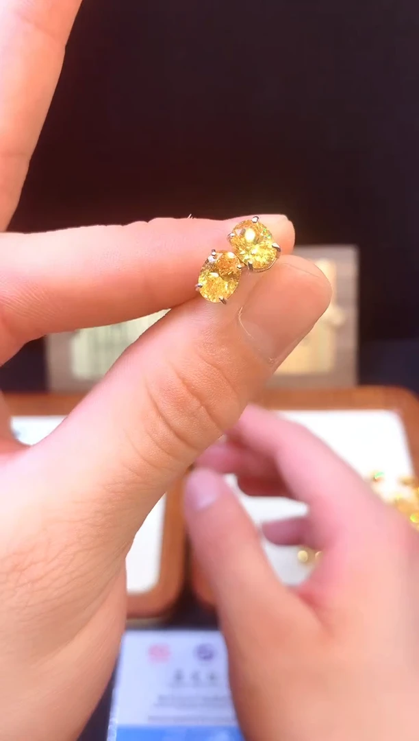 黄晶耳钉银S925镶嵌......