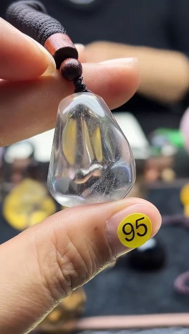 未镶嵌珠宝半成品水晶95