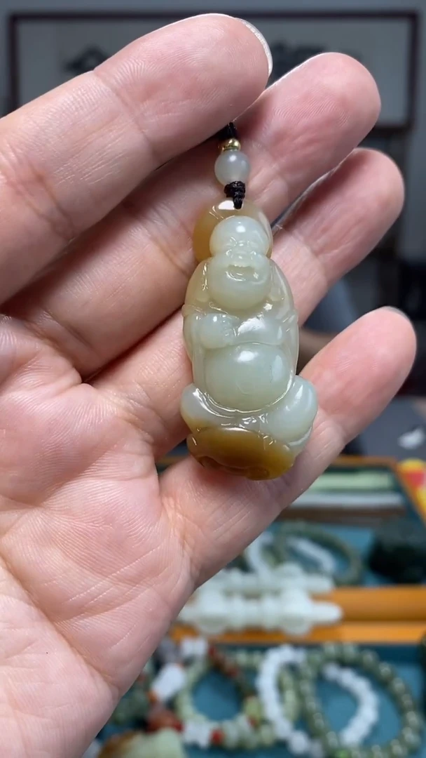 颈饰未镶嵌和田玉90