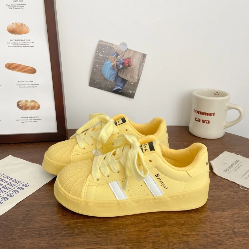 赵露思同款贝壳头小白鞋女潮多巴胺小众设计圆头低帮休闲学生板鞋